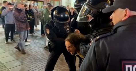 French Authorities Detain Over 1,300 in Latest Wave of Protests