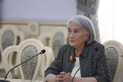Rosa Aitmatova, Sister of Chingiz Aitmatov, Dies at Age 89